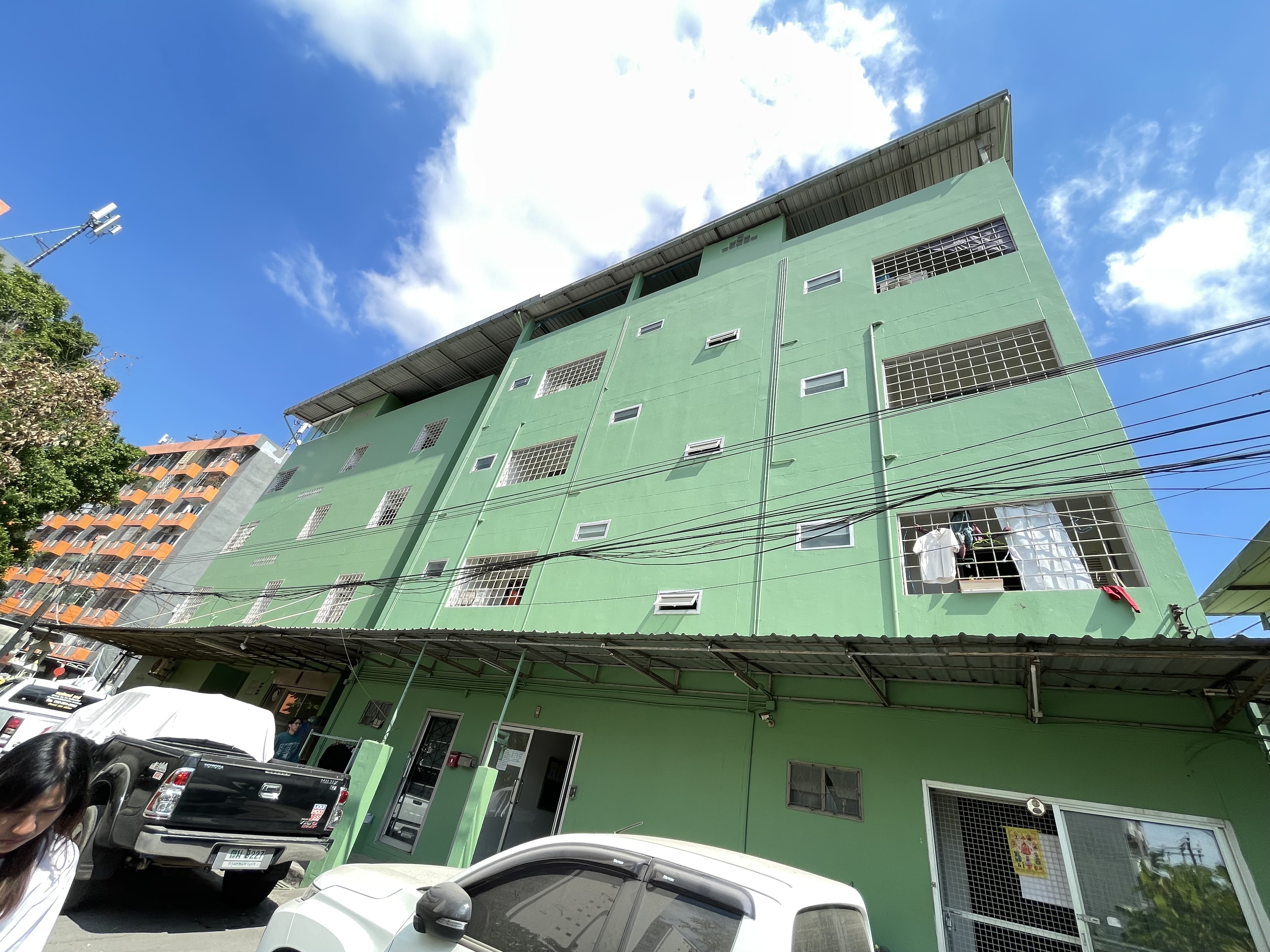 Thunyaphruet(Lat Phrao87)